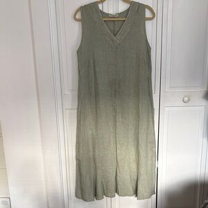Sleeveless V-Neck linnen Maxi Dress in Sage Green